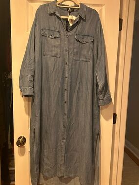 Velvet Heart Light Blue Chambray Shirt Dress